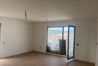 Apartament 3 camere 58,63mp+28 terasa ansamblu premium Floresti - 5