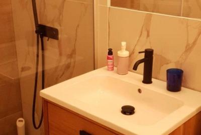 Apartament interbelic in zona Mihai Viteazul-103mp, et. 2/2 - 24