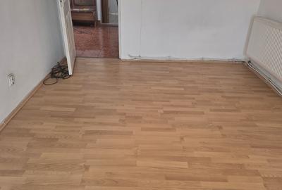 Vand apartament 2 camere decomandat in Deva, zona Micro 15, etaj 7, - 7