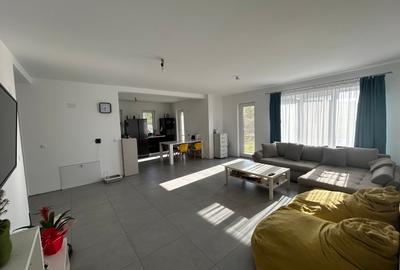 Duplex zona Vivo | 3 dormitoare, garaj 2 mașini | Proprietar - 5
