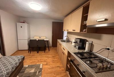 Casă cu 2 camere în curte comună, zona Gării, 135000 Eur - 2