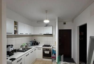 Apartament cu 2 camere semidecomandat, mobilat în Iris