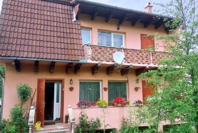 Casă cu gradina in zonă liniștită cu acces privat - 1