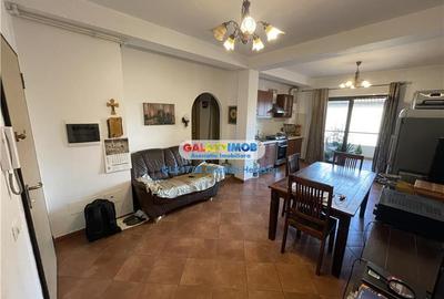 Apartament cu 3 camere semidecomandat, mobilat în Sud-Vest