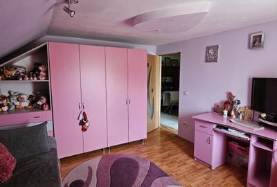 Eleganță, spațiu și confort modern – proprietate premium în Comănești - 13