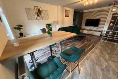 Închiriez apartament 2 camere, renovat, parcare subterană – zona Centrală - 2