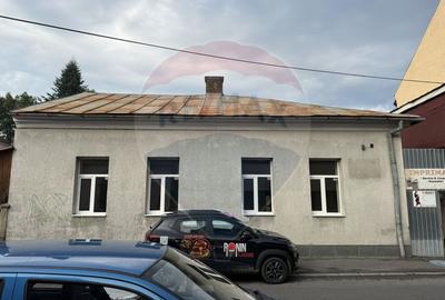 Spațiu pentru birouri / instituții – ultracentral, Str. Pitești - 21