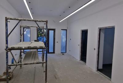 Spatiu comercial de inchiriat - 21