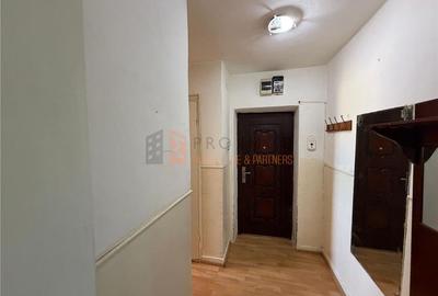 Apartament 2 camere cf 1 semidecomandat zona Crang - 8