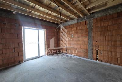Jumatate de duplex de vanzare, modern, cu 4 camere si 2 bai, Sag, vatra satului - 15