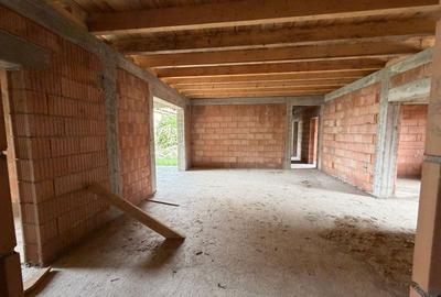 Casă de vânzare 260 mp utili + 1052 mp teren in centrul orasului Covasna - 13