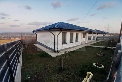 INCHIRIERE VILA - 635 EURO - 1