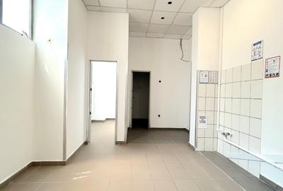 Spatiu comercial stradal cu dublu acces - 12