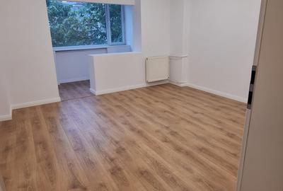 Decebal -  Pta Muncii - Alba Iulia - Apartament 4 camere - Spatiu Birou -Cabinet - 14
