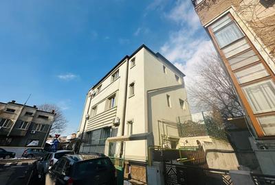 Apartament 4 camere - Dacia -  Strada Episcop Radu - 16