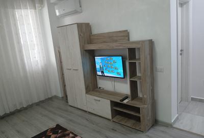 Inchiriez apartament 2 camere, decomandat, mobilat si utilat complet, - 1