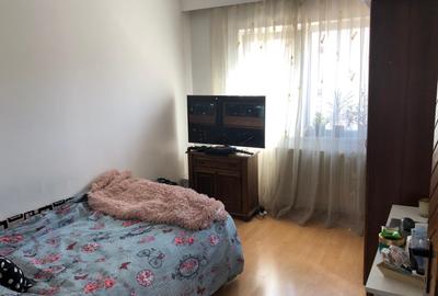 Apartament 3 camere  decomandat zona semicentrala - 4