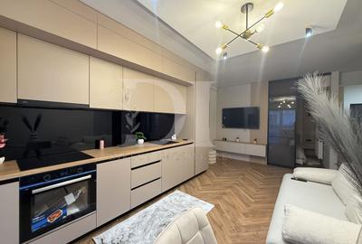 Apartament cu 3 camere semidecomandat în Florești