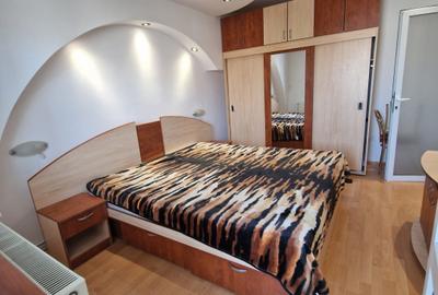 Militari - Apusului apartament 4 camere decomandat et. 2/3, renovat, centrala - 3