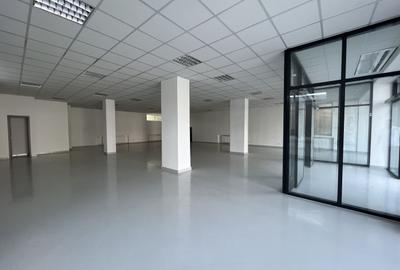 Spatiu comercial mare - Crangasi (aproape de piata, metrou) - 1