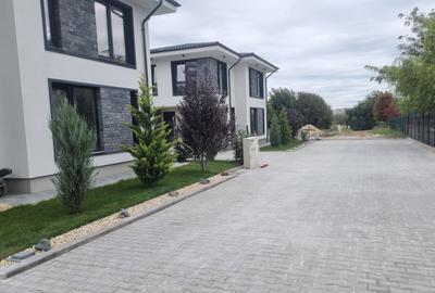 Complex rezidential cu 7 vile langa Laguna Albastra - 22
