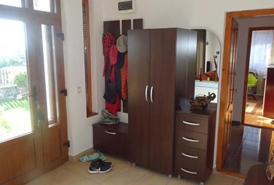 Vand casa în sistem P+M, are suprafața utilă 160 mp,finisată integral și echipat - 8
