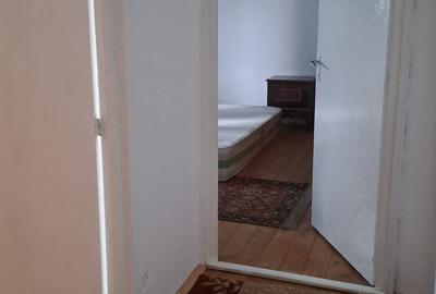 Apartament cu 3 camerere, decomandat - 12