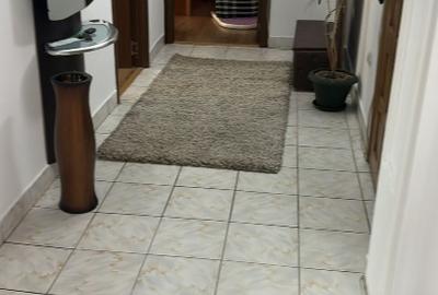 Apartament 3 camere de inchiriat, zona centrala, 250 Euro  negociabil - 4