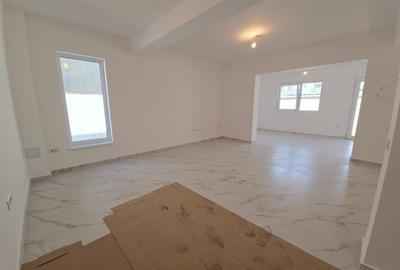 Vila superba pe malul lacului | 5 Camere | Berceni - 2