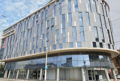 Birou, de 310 mp, în P-ța Universității