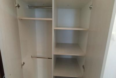 Apartament de inchiriat  Metrou 1 Mai - 15