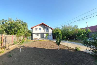 Casă frumoasă de vânzare în Petrachioaia - zonă centrală lângă lac - 14