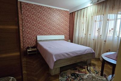 Apartament 3 camere, decomandat, etaj 3/4, mobilat, centrala gaz, termen lung - 5