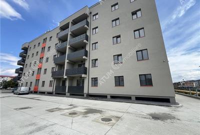 Apartament cu 3 camere decomandat în Aeroport