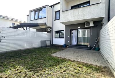 Casă cu 3 camere în Dumbrăvița