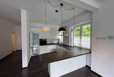 Apartament cu vedere spre Tâmpa, liniște și natură, în Centrul Istoric al Brașov - 7