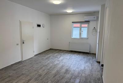 Spatiu Comercial de Inchiriat - 3