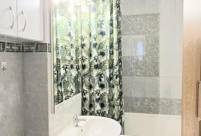 Apartament  3 camere decomandat NICOLINA, Podu Ros, spatios si luminos - 9