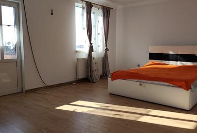 INCHIRIEZ casa 4 camere P+1+pod mobilata si utilata doar sa va mutati - 12