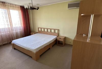 Apartament cu 2 camere decomandat, mobilat în Berceni