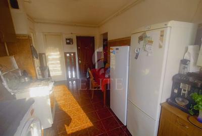 Apartament cu 4 camere semidecomandat în Mănăștur