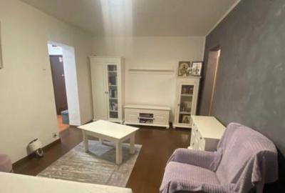 Apartament cu 2 camere semidecomandat, mobilat în Titan