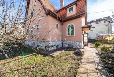 Casa 7 camere, 240 mp, garaj, pivnita, parcul Sub Arini - 1