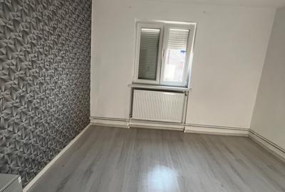 Apartament cu 3 camere în Sebeș