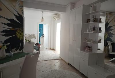 Ofer spre închiriere apartament lux 4 camere în stațiunea Mamaia - 15