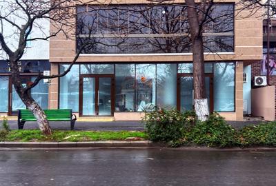 Spațiu comercial 200mp | 2025 | ROI 11% | Vitrina 9ml | 13 Septembrie - 4