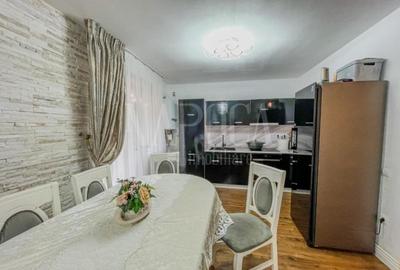 Casă cu 4 camere în Florești