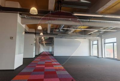 Birou, de 1,258 mp, în Gară