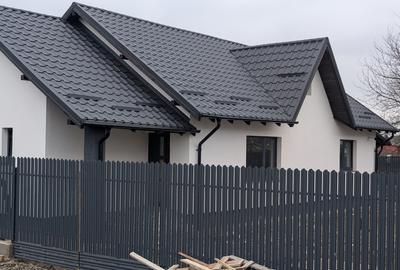 Casa Lilieci 3 dormitoare 2 bai, terasa + beci, canalizare - 1