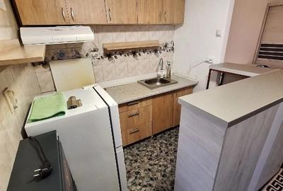 Garsonieră decomandată în Podu Roș